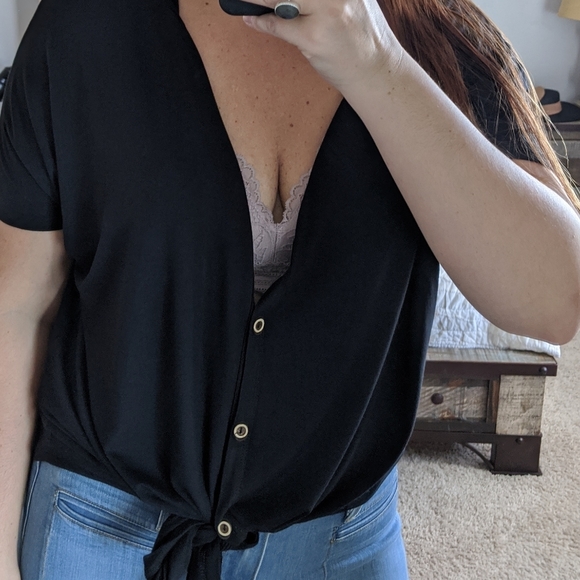 FINAL SALE 🆕🌿oversized BUTTON DOWN TOP 🌿 - Picture 7 of 7